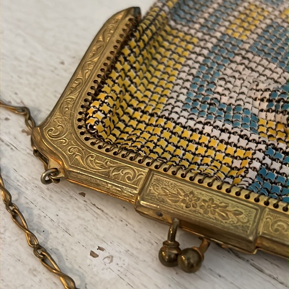 1920’s Antique Whiting and Davis mesh purse 5.5” x 3.5” - Picture 5 of 8